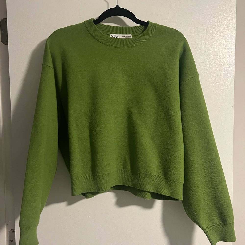 Zara Vibrant Green Crew Neck Sweater